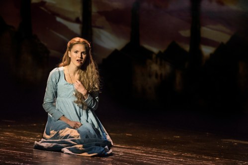 08_LM_TOUR_3974_Melissa Mitchell as Fantine.jpg